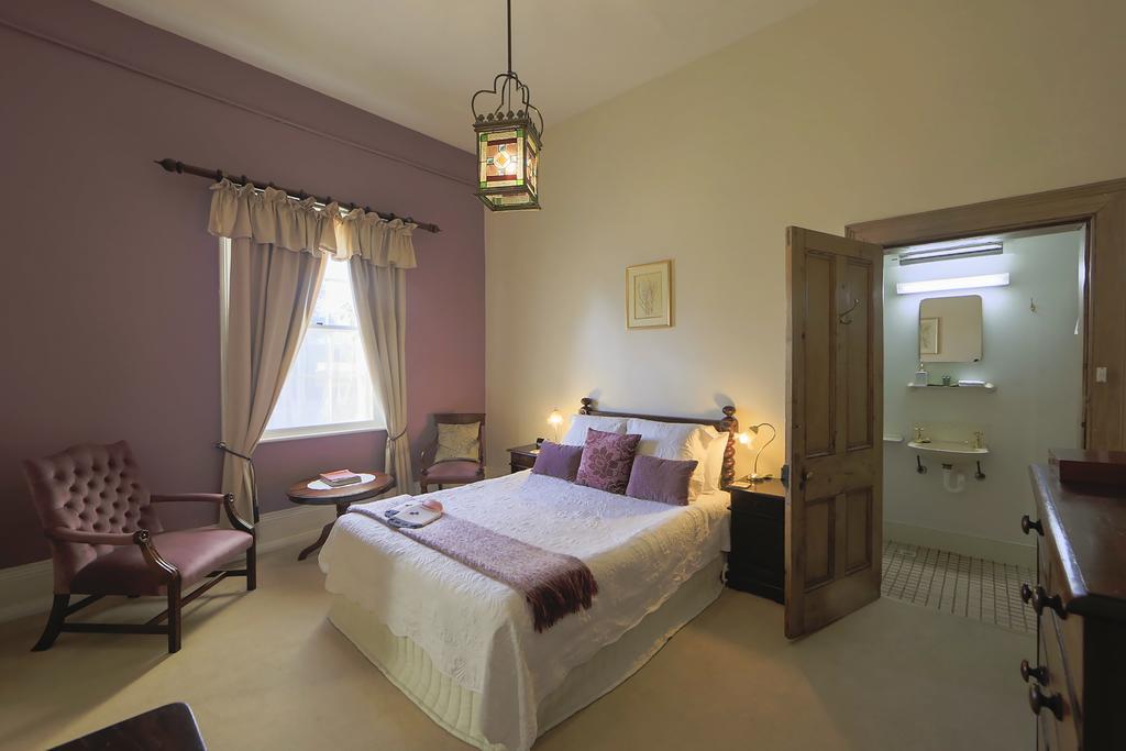 The Racecourse Inn Longford Kültér fotó