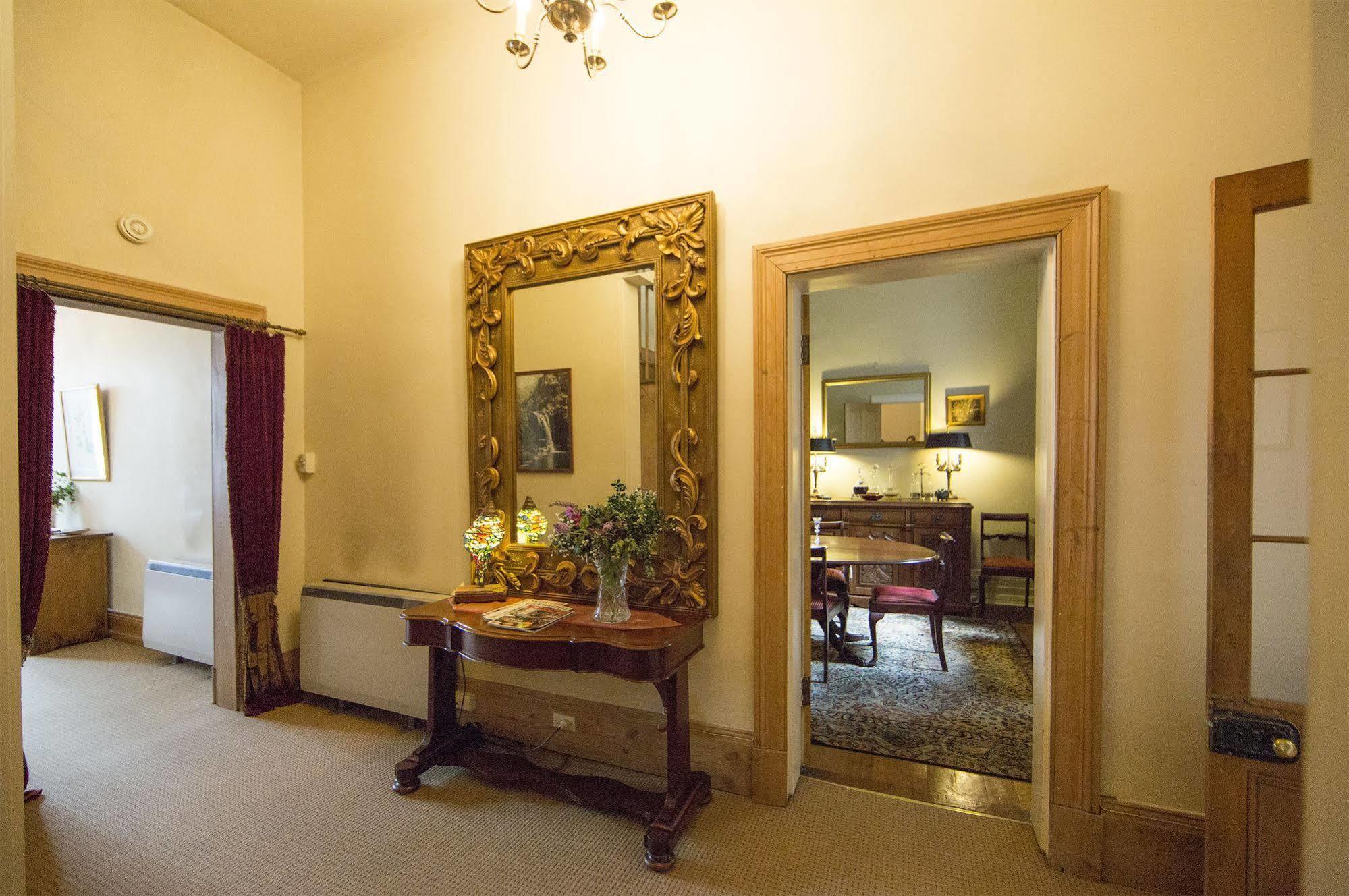 The Racecourse Inn Longford Kültér fotó