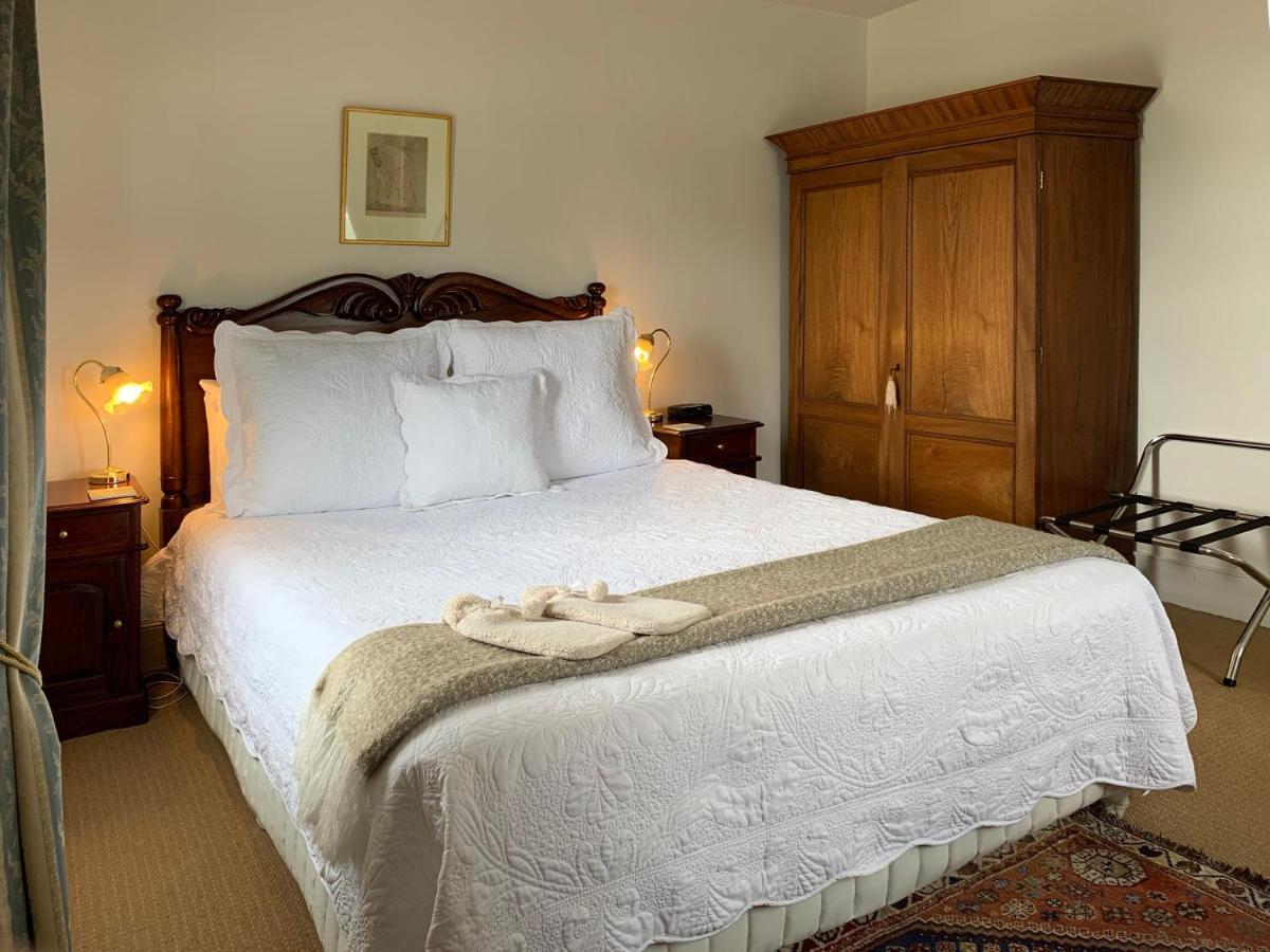 The Racecourse Inn Longford Kültér fotó